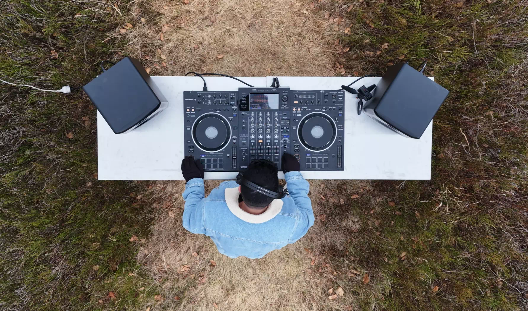 Tournage d'un set de DJ en montagne par JHDrones